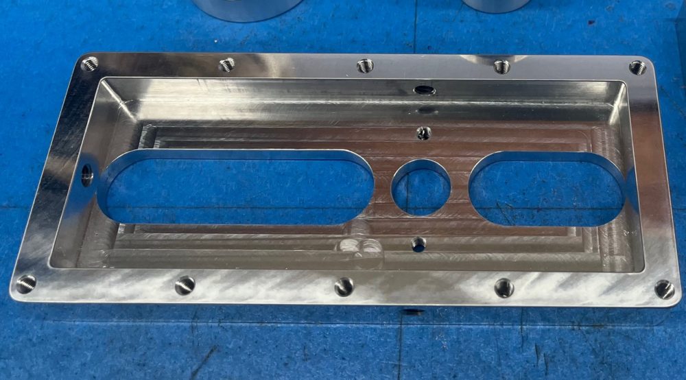 ミスミのメビーで製作したブラケット